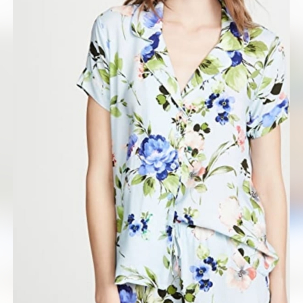 Yumi Kim•blue/pink floral Pj/ blouse top. Sz M